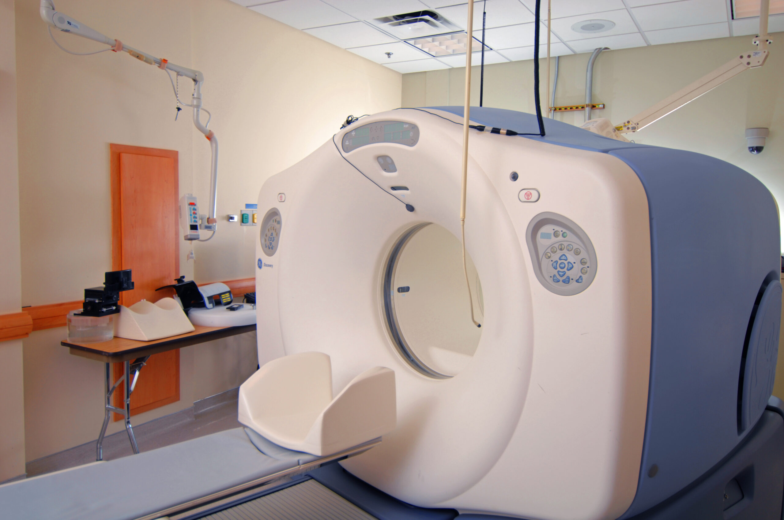 What should I do 24 hours before a PET scan?